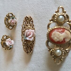 1928 Elegant Gold and Pink Floral Jewelry Set